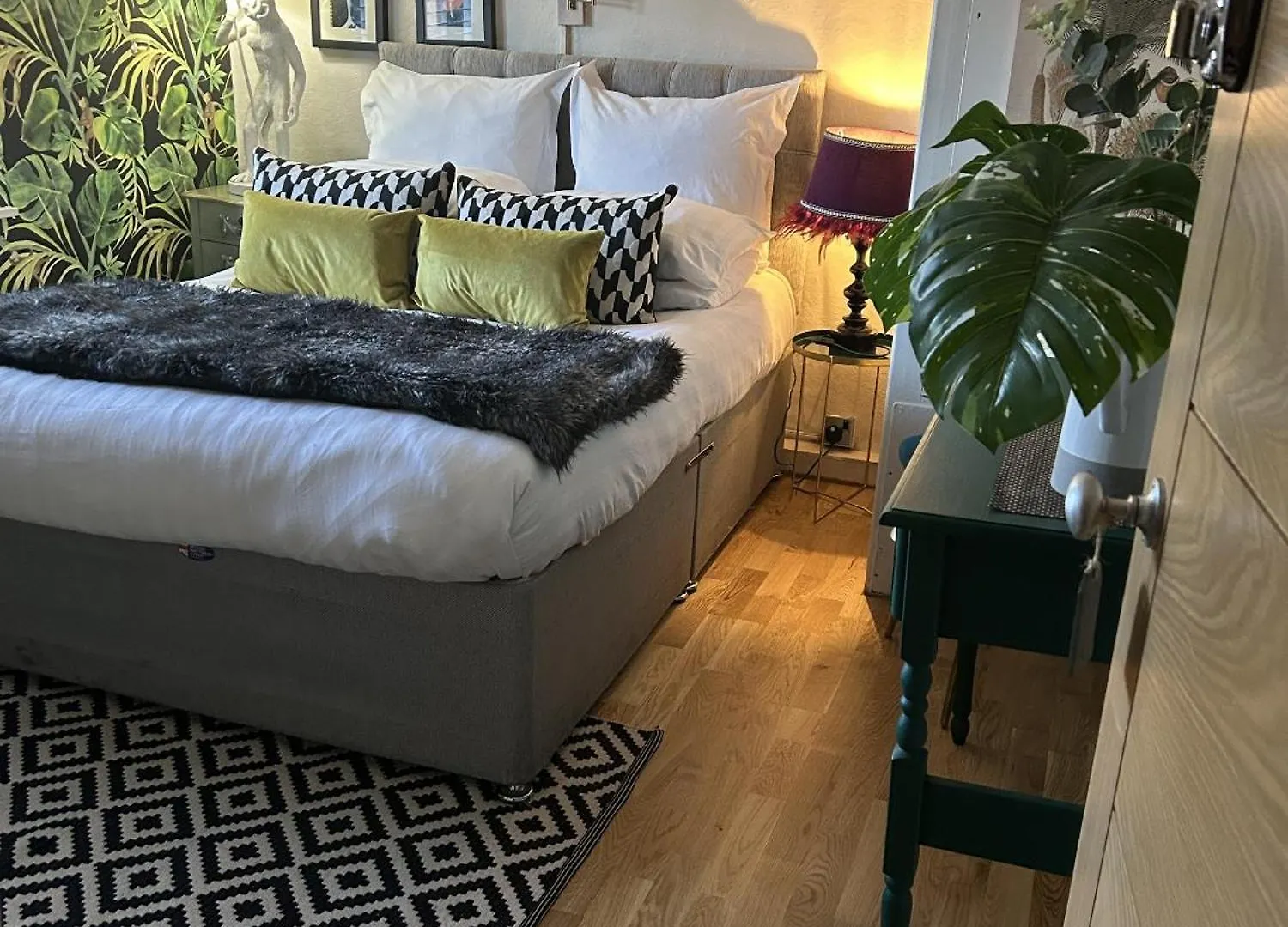 Maison Claire Chester