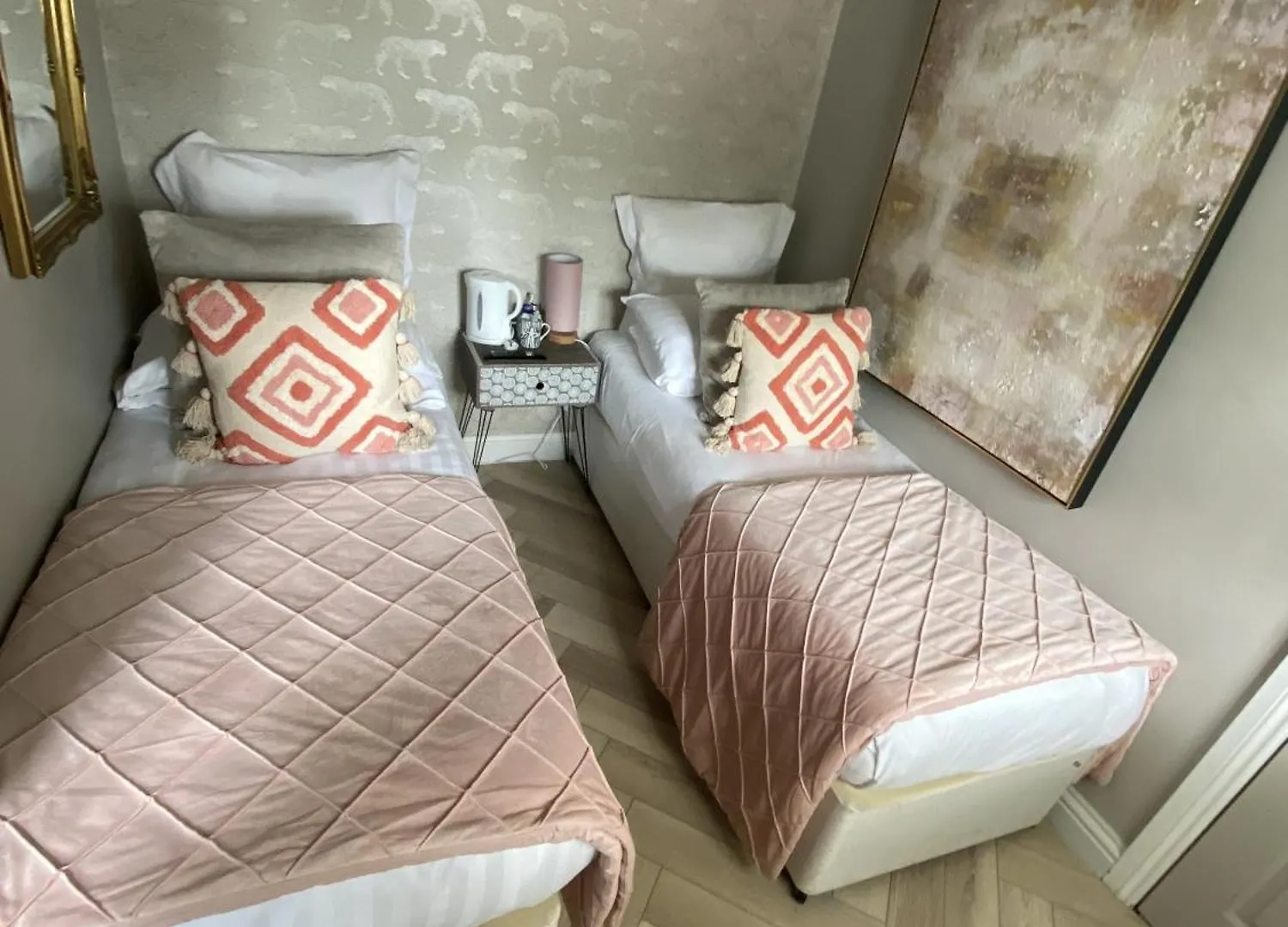 Maison Claire Chester United Kingdom